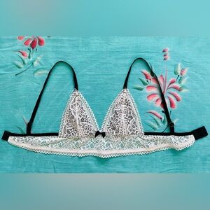 Delicate White Lace Bralette with Black Accents. For girl (kid’s size M)